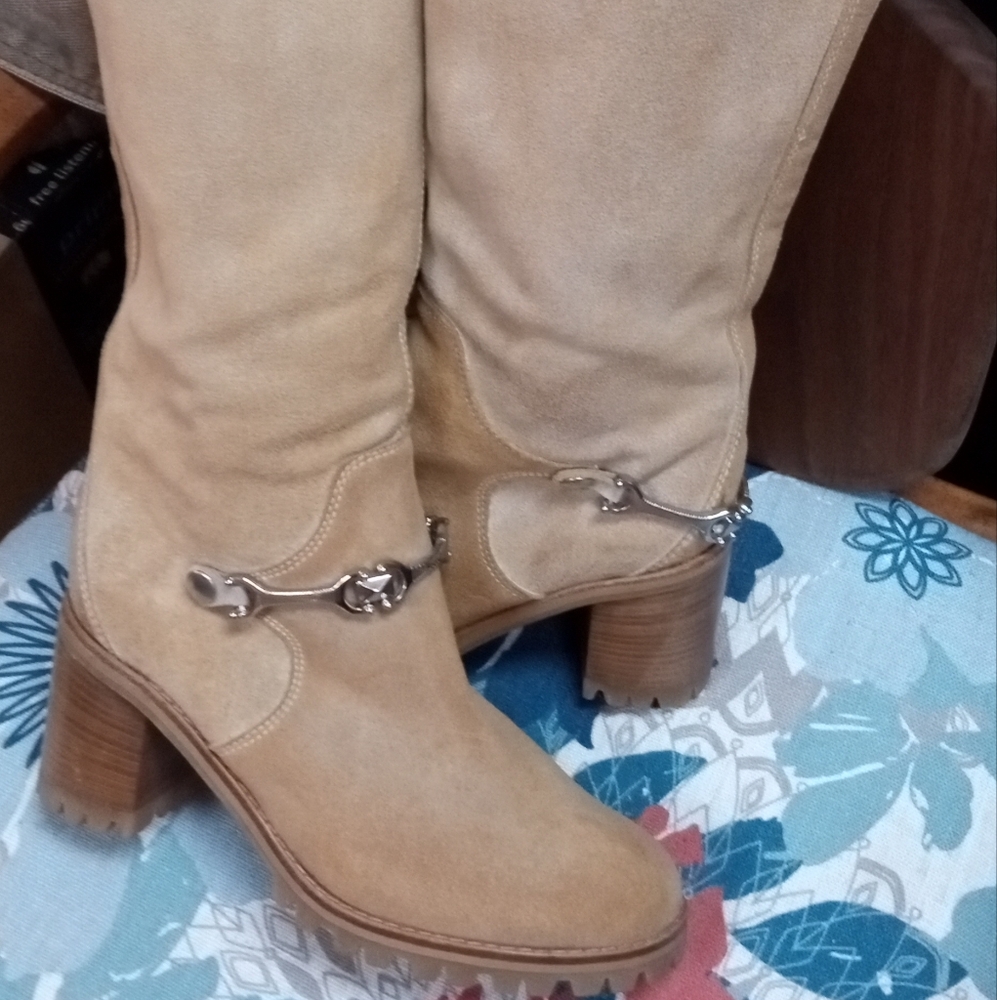Femme Right Bank Shoe Company Italian made